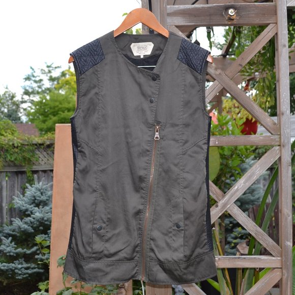 Zara Military Vest⚔️🖤 - Picture 2 of 6
